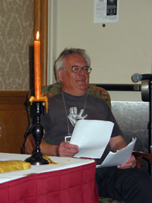 whc2007ramseyreads.jpg